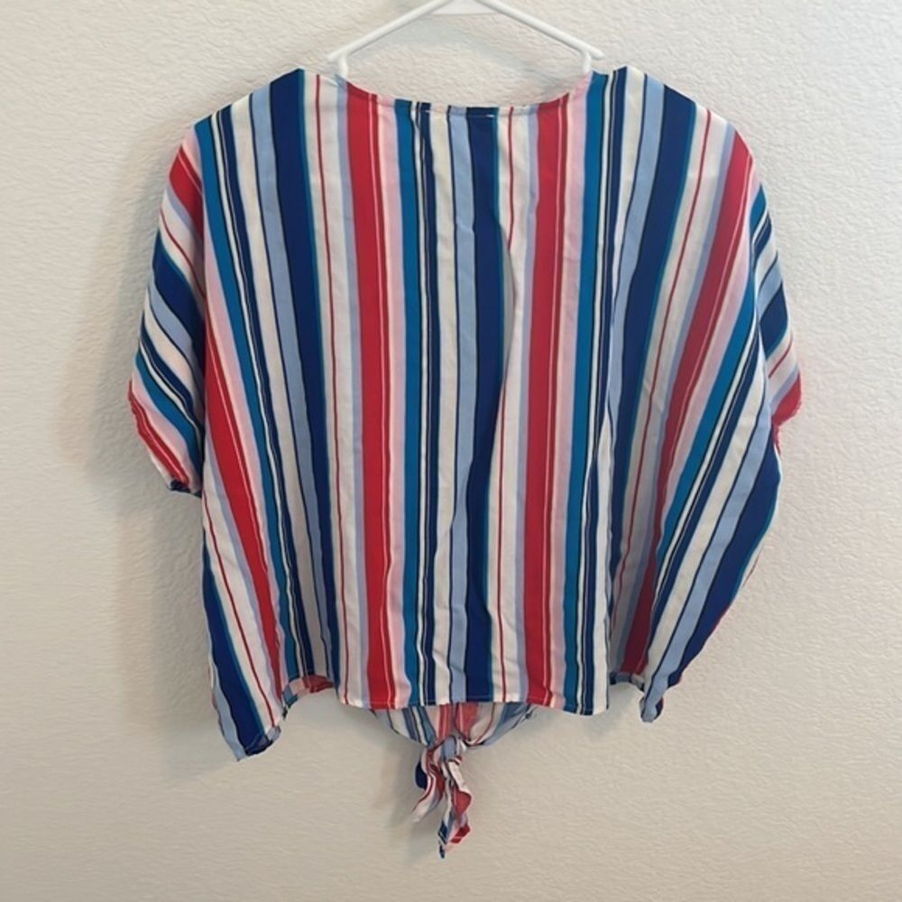 BLOUSE with Front Tie - Picture 3 of 3